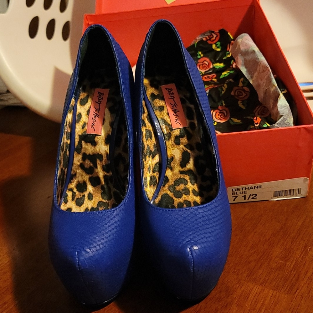 Besty Johnson heels